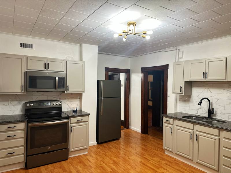 Apartment for rent at 364 E Main St #2, Chicopee, MA 01020