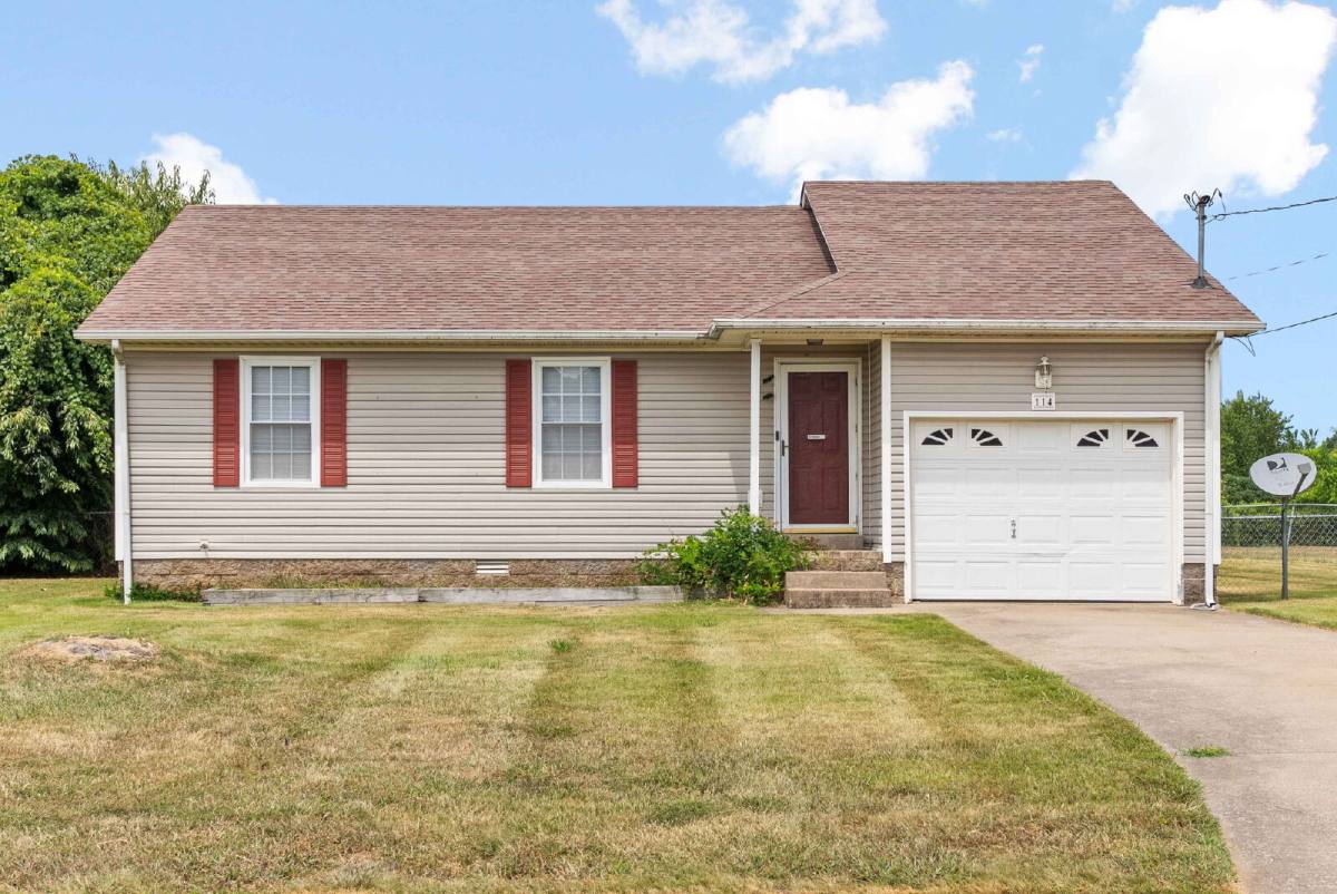 House for rent at 114 Gleaves Lane, Oak Grove, KY 42262