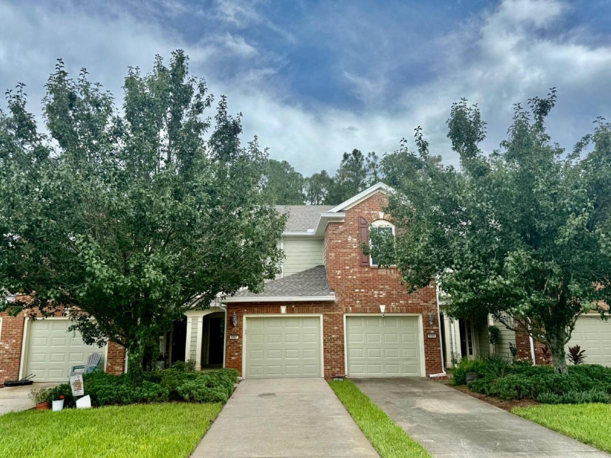 Townhouse for rent at 6967 Roundleaf Dr, Jacksonville, FL 32258