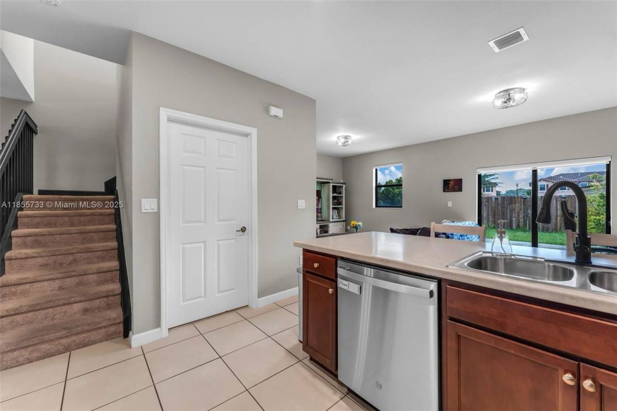 Townhouse for rent at 3763 SE 2nd St, Homestead, FL 33033