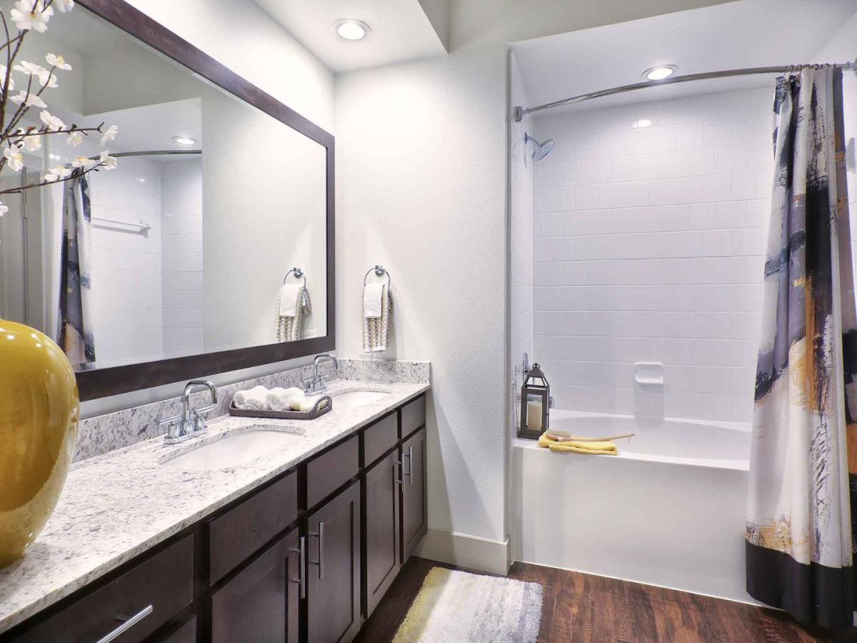 Apartment for rent at 2949 Parkwood Blvd, Frisco, TX 75034