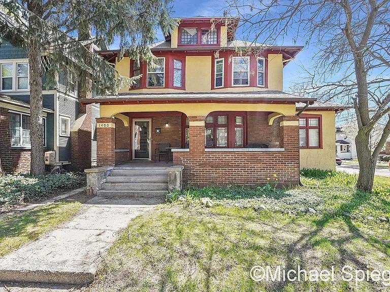 House for rent at 1400 Dunham St SE, Grand Rapids, MI 49506
