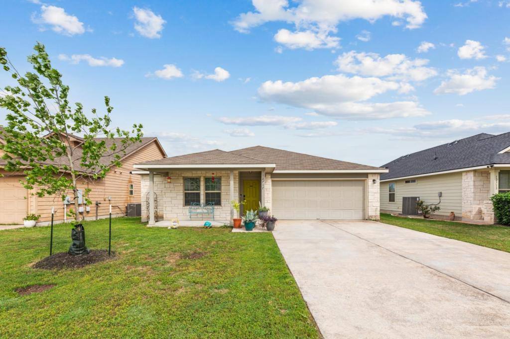 House for rent at 12717 Casting Dr, Manor, TX 78653