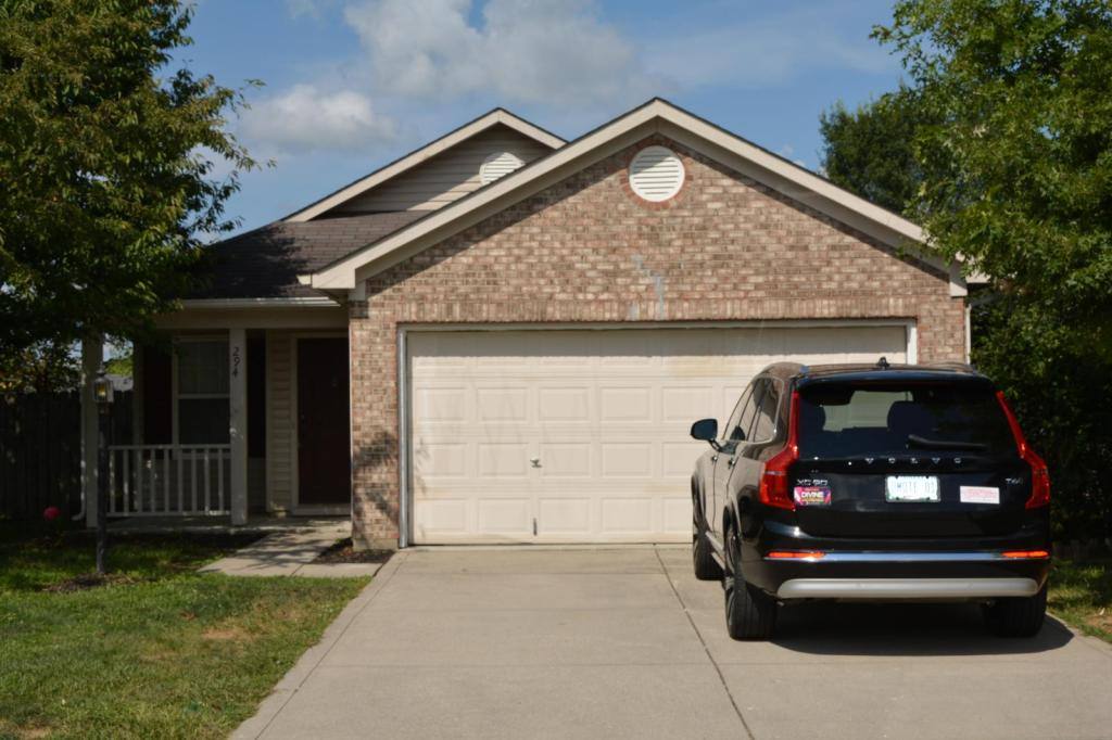 House for rent at 294 Bent Stream Lane, Brownsburg, IN 46112