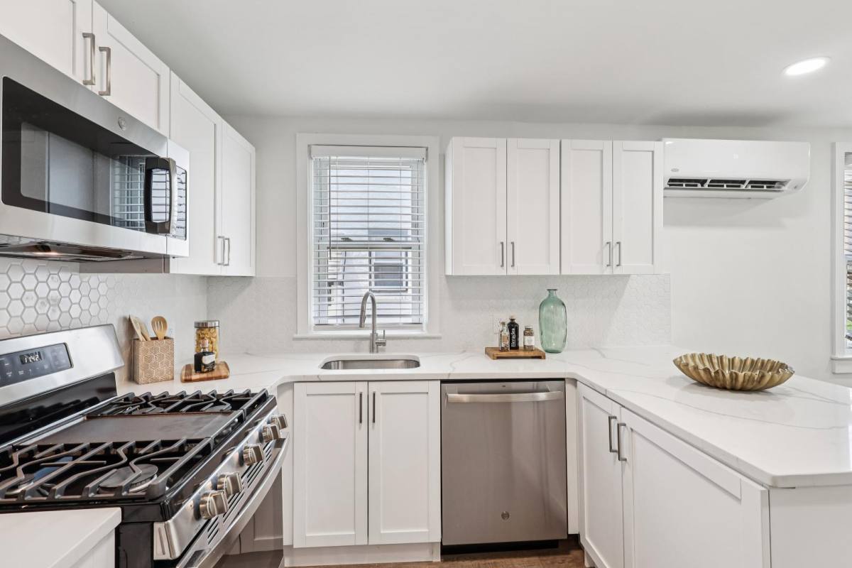 Apartment for rent at 2337 Haverford Rd #C, Ardmore, PA 19003