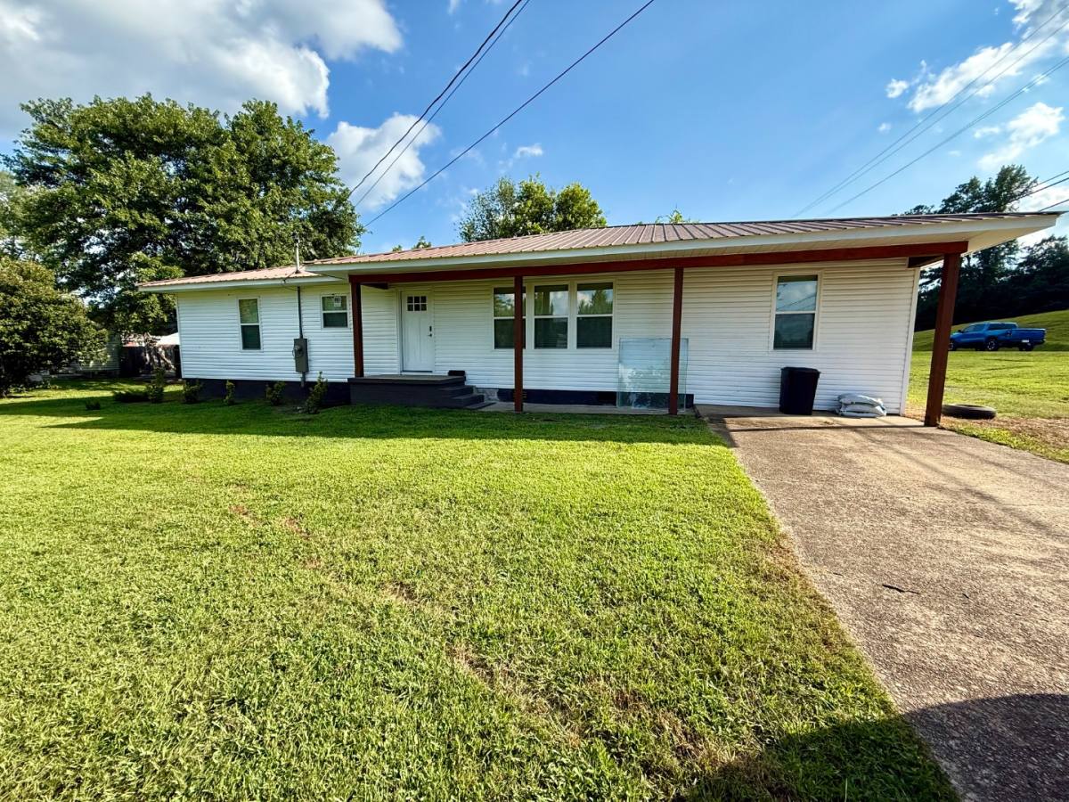 House for rent at 6403 Cannon Ave, Guntersville, AL 35976