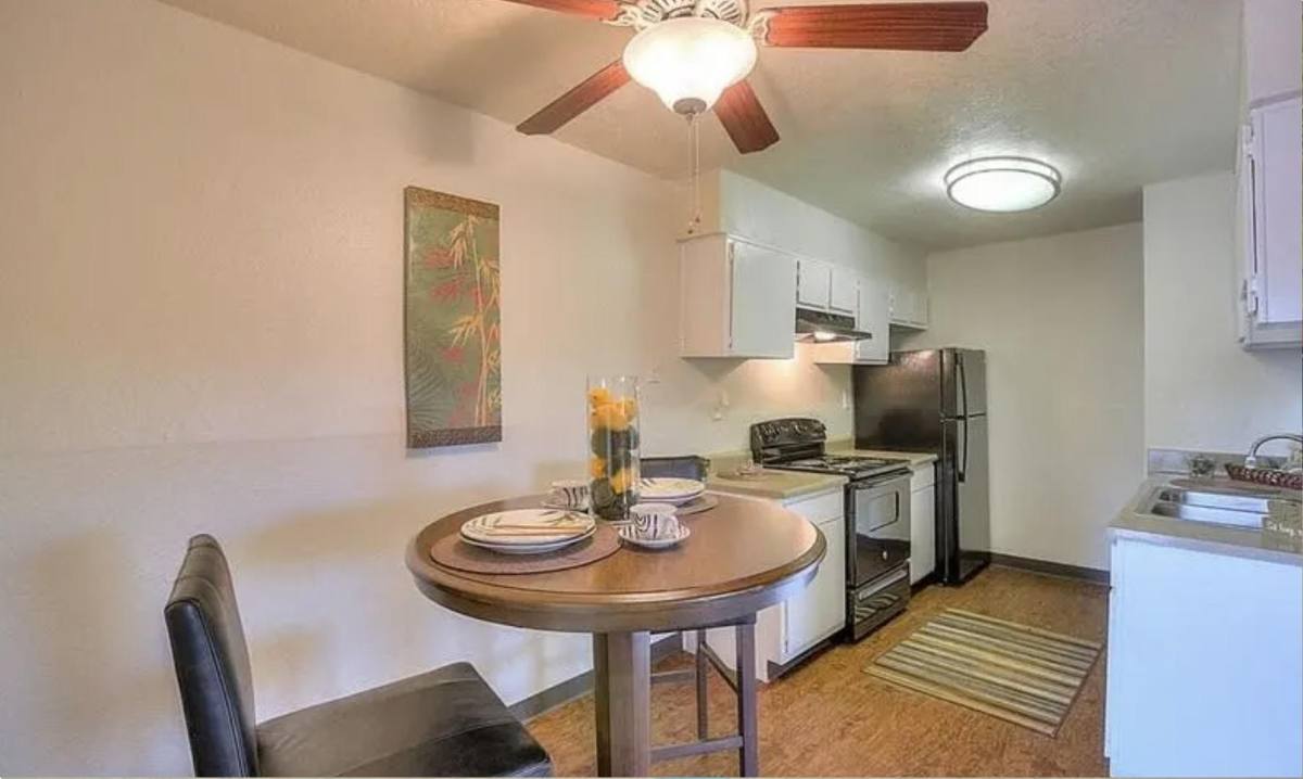 Apartment for rent at 900 Country Club Dr SE, Rio Rancho, NM 87124