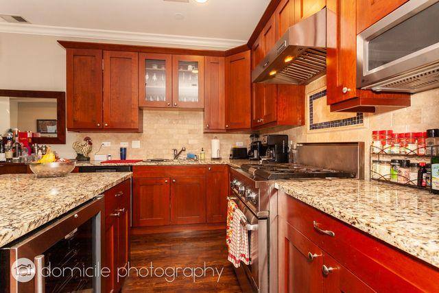 Condo for rent at 409 W N Ave #5E, Chicago, IL 60610