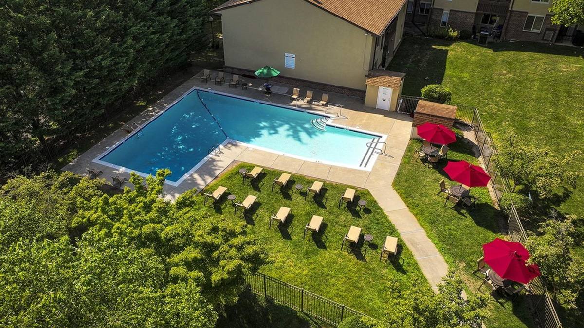Apartment for rent at 365 Newtown Rd, Warminster, PA 18974