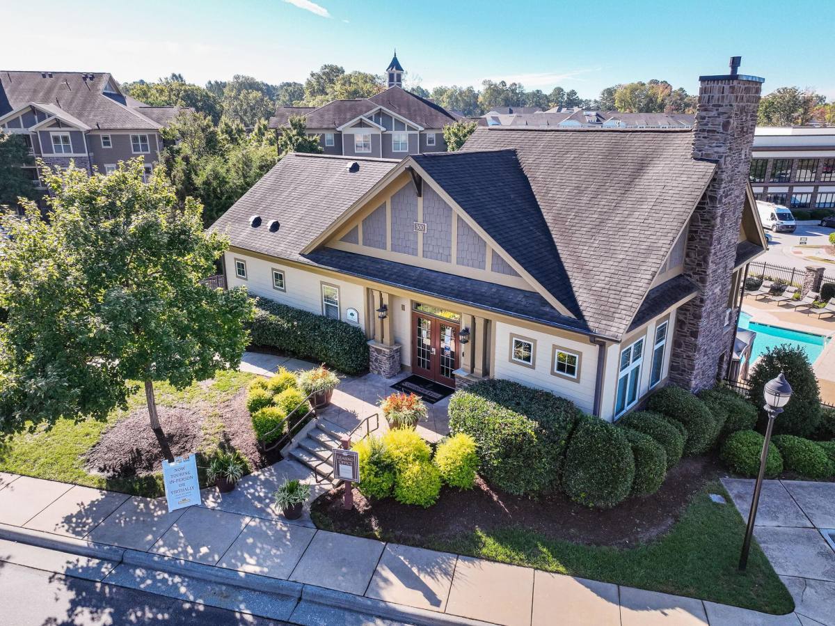 Apartment for rent at 300 Cosgrove Ave, Chapel Hill, NC 27514