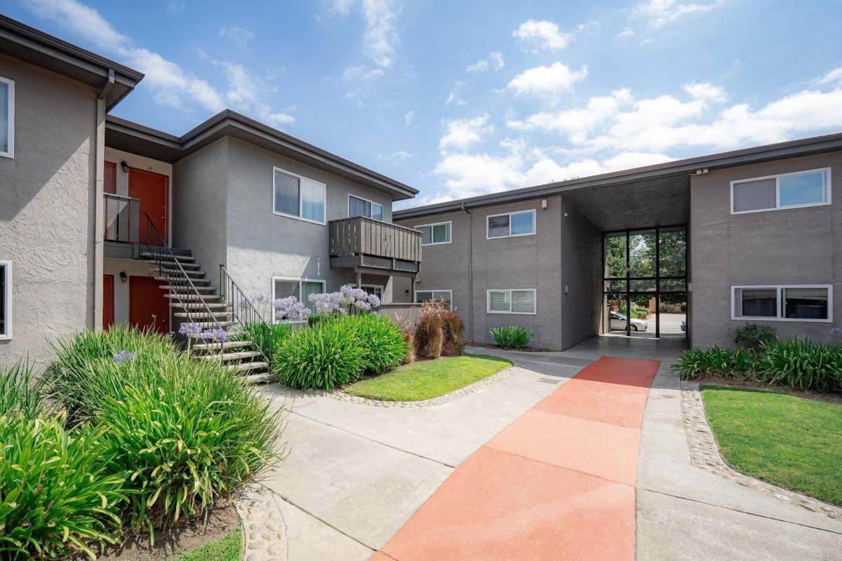 Apartment for rent at 975 Boynton Ave, San Jose, CA 95117