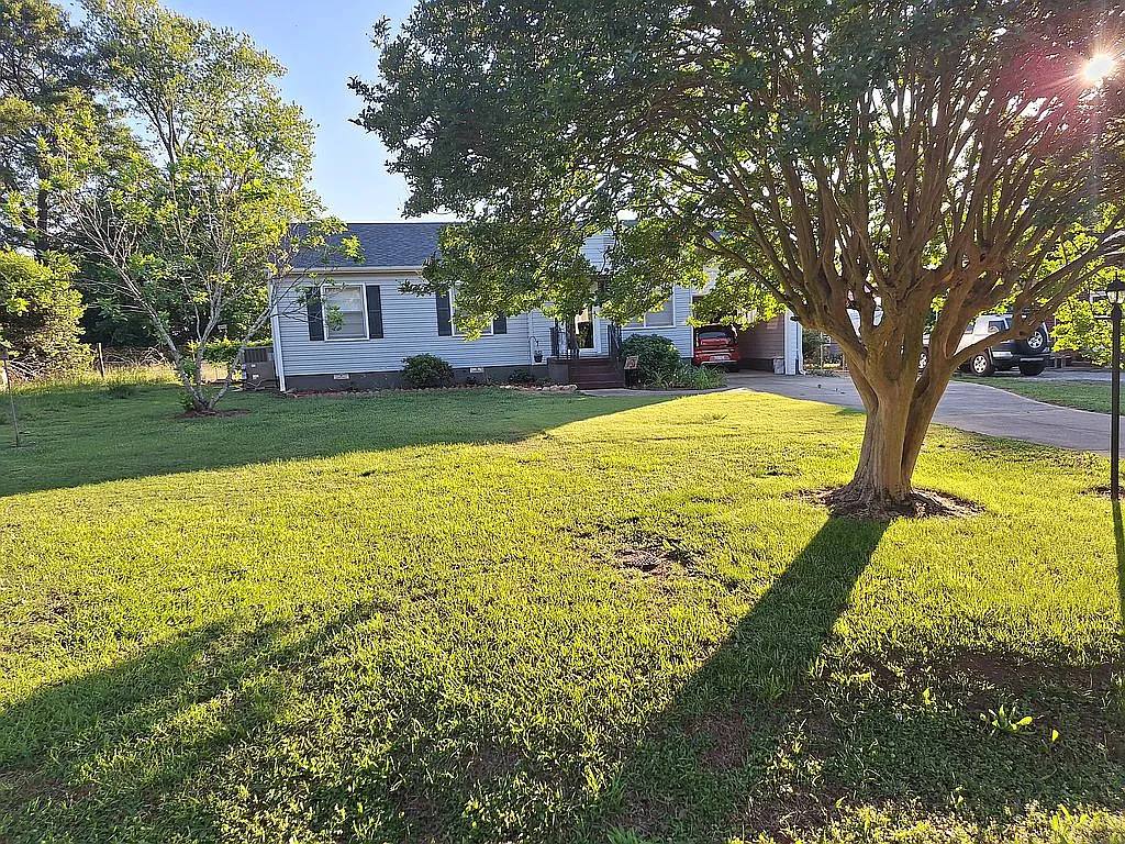 Apartment for rent at 709 Ferry St, Anderson, SC 29626