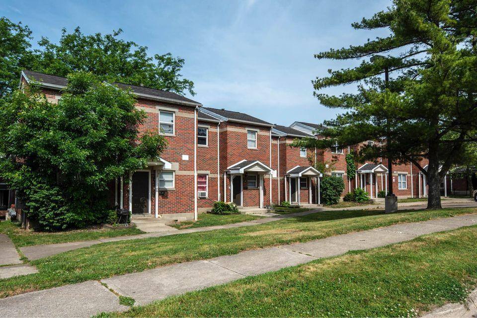 Townhouse for rent at Canonby Court, 755 Canonby Place, Columbus, OH 43223