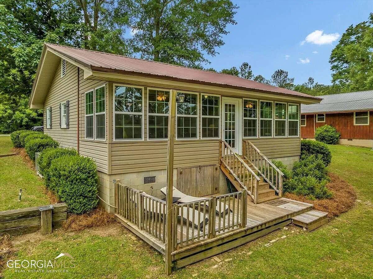 House for rent at 261 Mill Branch Rd, Warwick, GA 31796