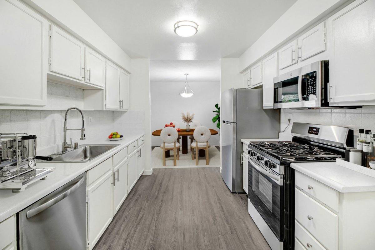 Apartment for rent at Willis Park East, 4600 Willis Ave #108, Sherman Oaks, CA 91403