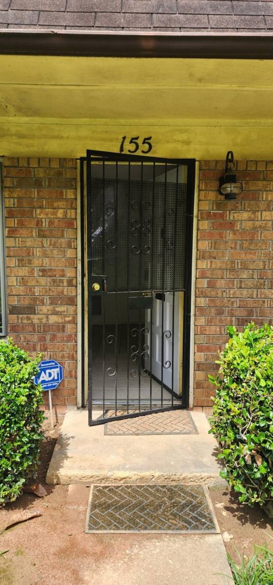 Townhouse for rent at Peyton Village, 257 Peyton Place SW #1, Atlanta, GA 30311