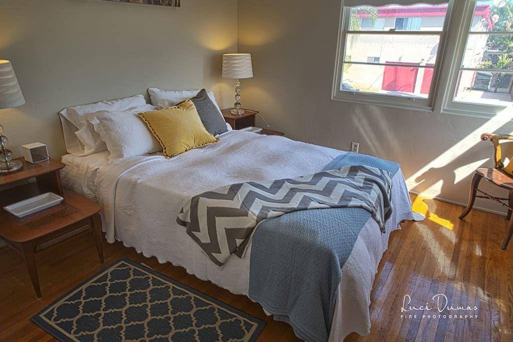 Apartment for rent at 2963 Hawthorn St #1, San Diego, CA 92104