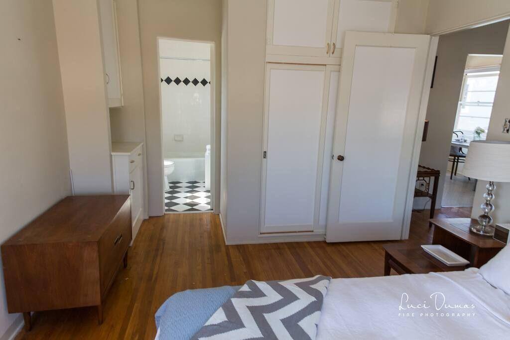 Apartment for rent at 2963 Hawthorn St #1, San Diego, CA 92104
