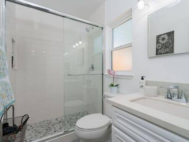 House for rent at 4723 Greene St, San Diego, CA 92107