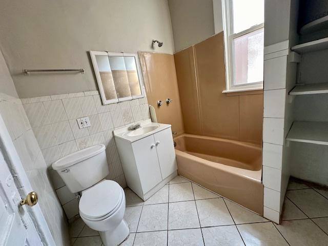 Apartment for rent at 919 W Garfield Blvd, Chicago, IL 60621