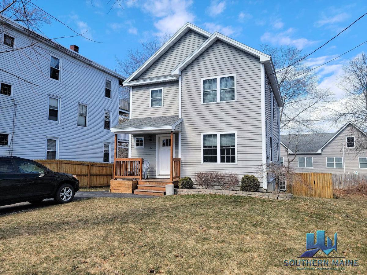 House for rent at 37 Barberry Creek Rd, South Portland, ME 04106