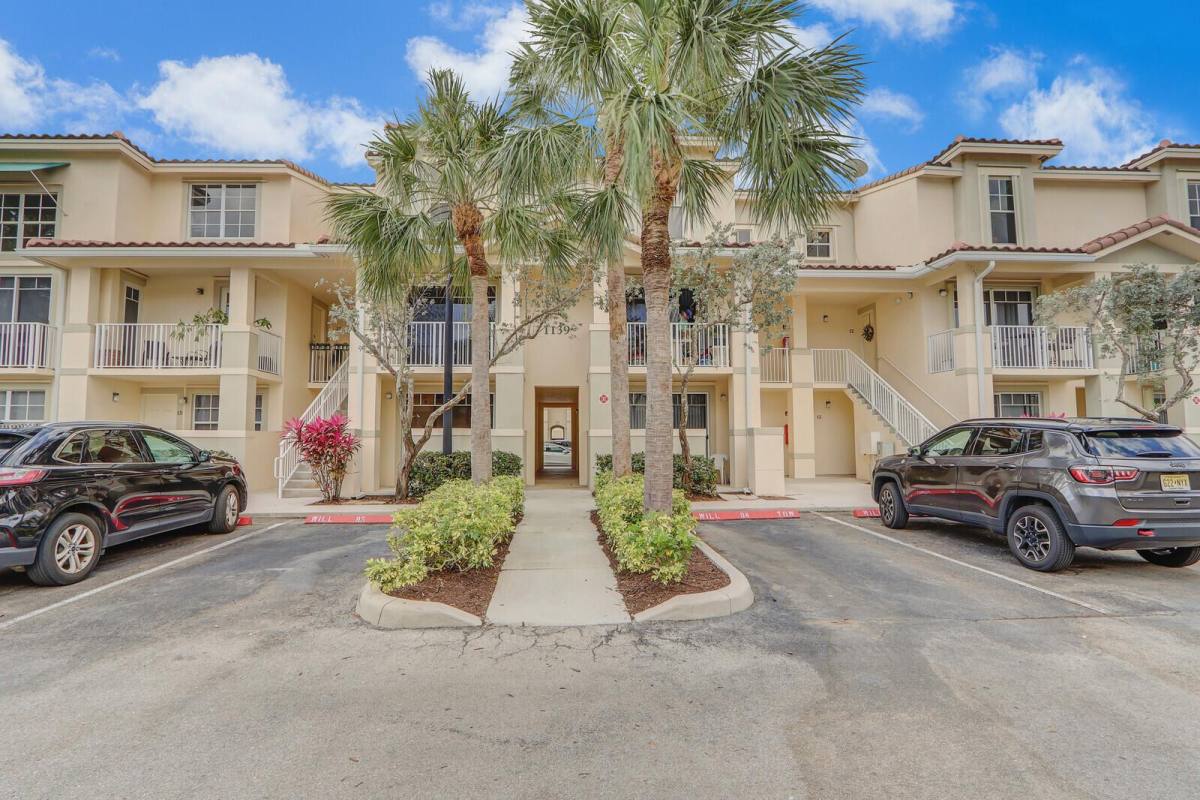 Condo for rent at Town Center, 1139 Town Center Dr #1, Jupiter, FL 33458