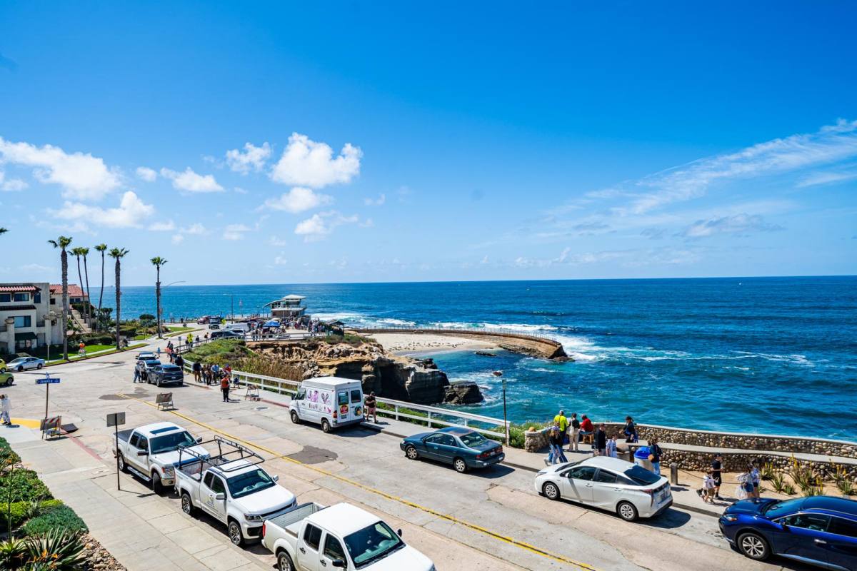 Condo for rent at 909 Coast Blvd #21, La Jolla, CA 92037