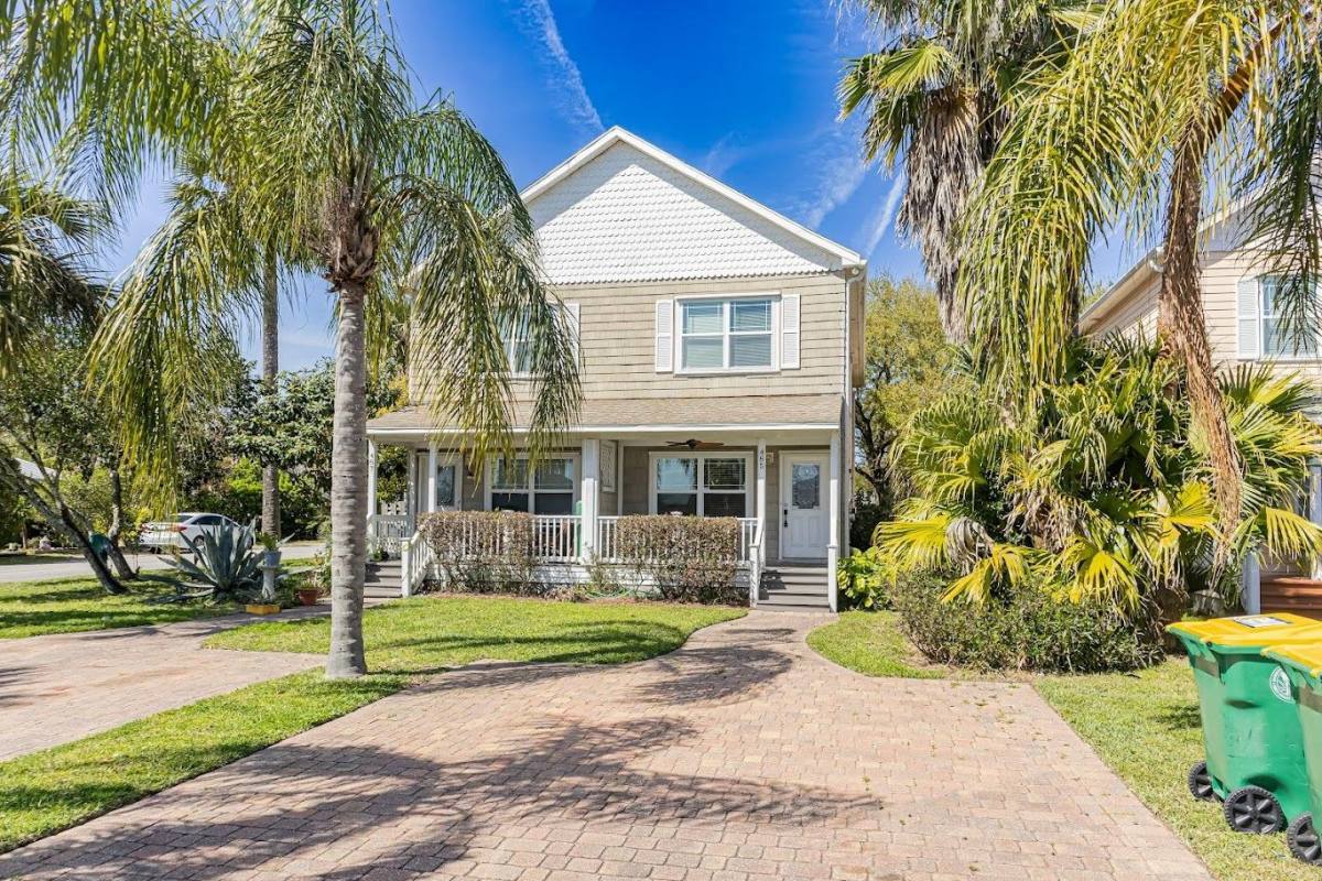 House for rent at 485 4th Ave S, Jacksonville Beach, FL 32250