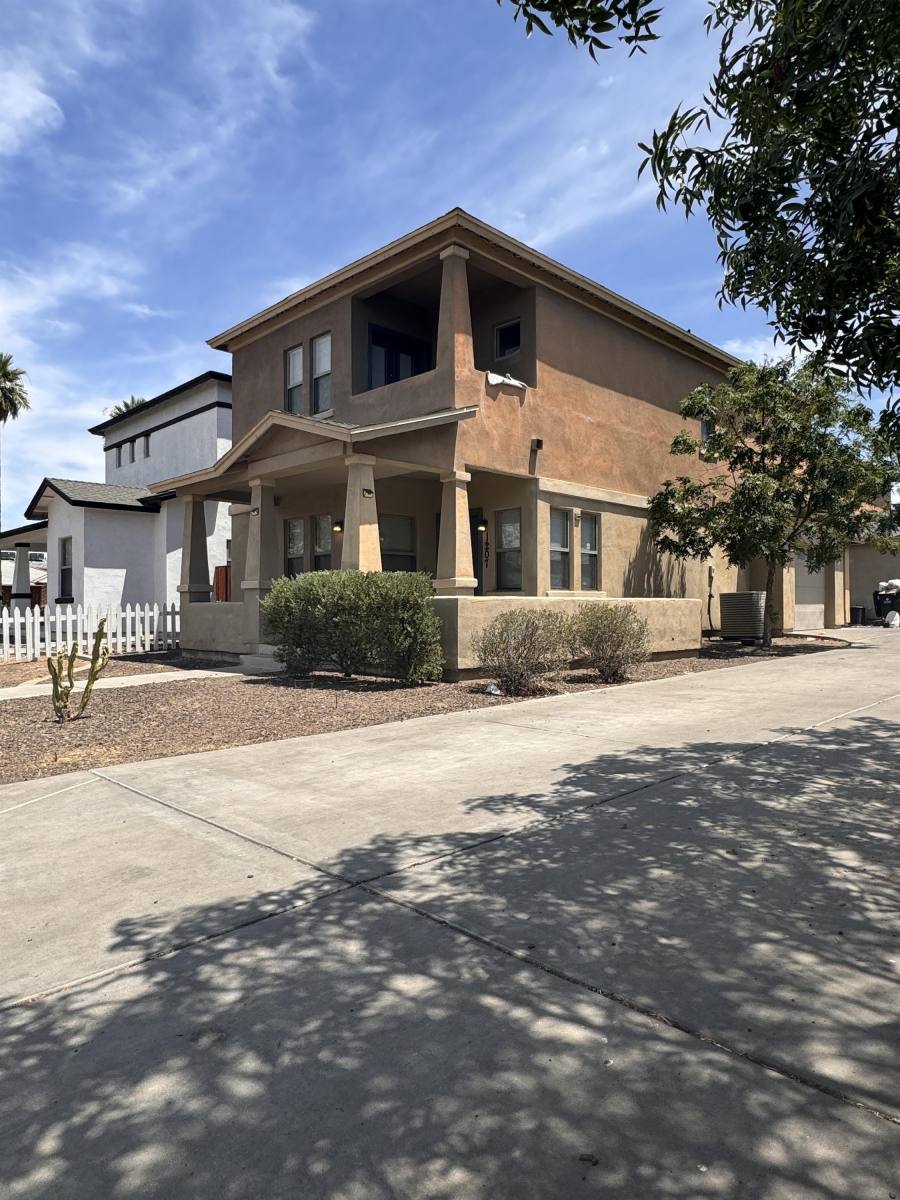 House for rent at 1207 W Monroe, Phoenix, AZ 85007