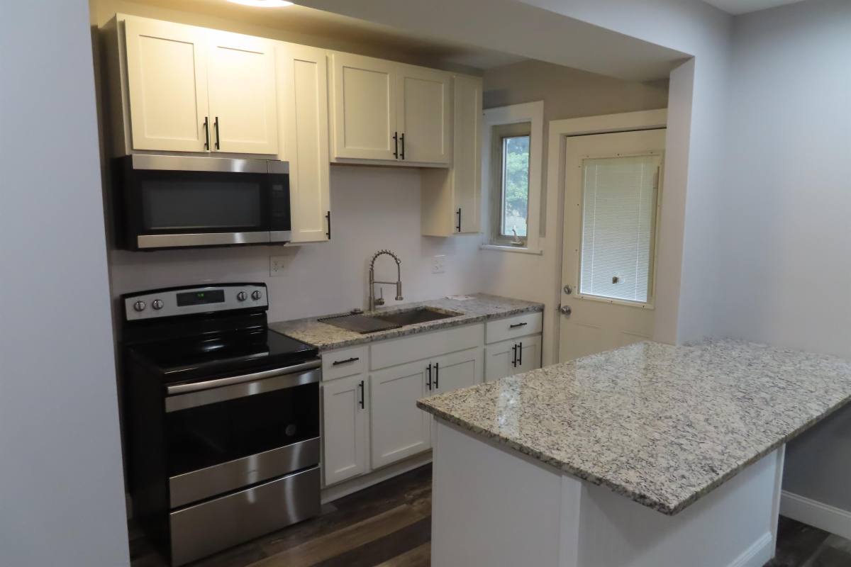 Townhouse for rent at Whittier Gardens, 1663 Sycamore St, Columbus, OH 43206