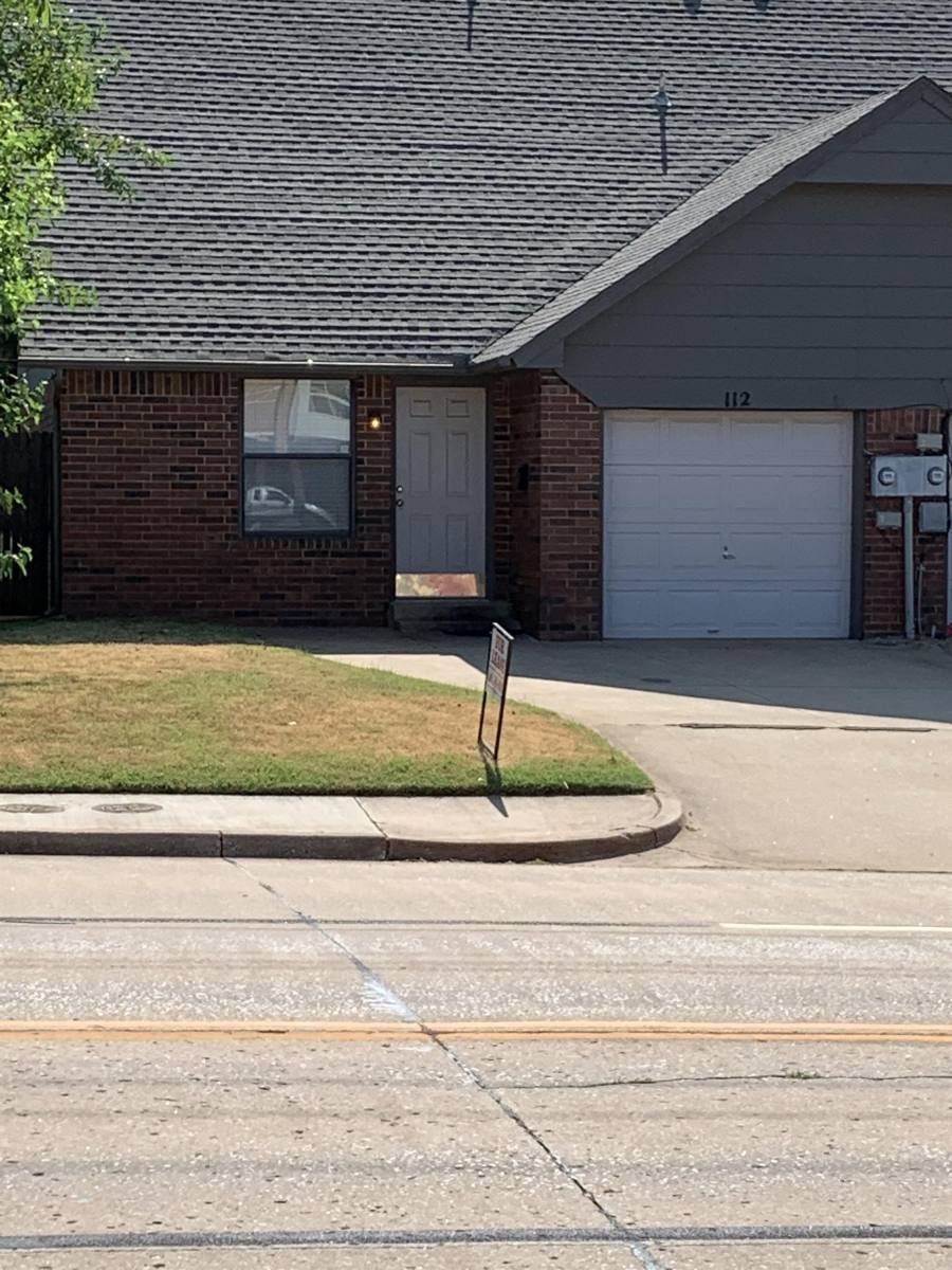 Townhouse for rent at 110 N Baumann Ave #1, Edmond, OK 73034