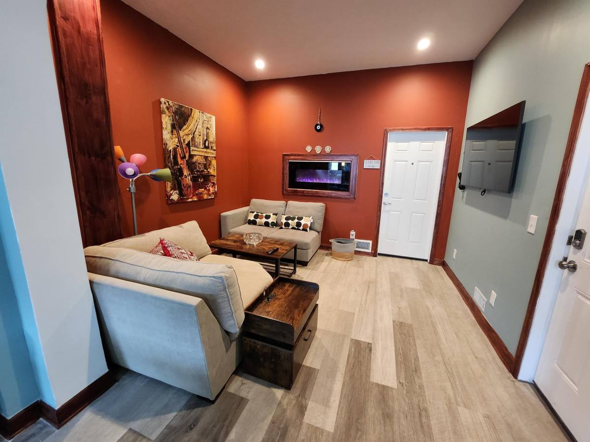 House for rent at Brooklyn Terrace, 4472 State Rd #LOFT, Cleveland, OH 44109