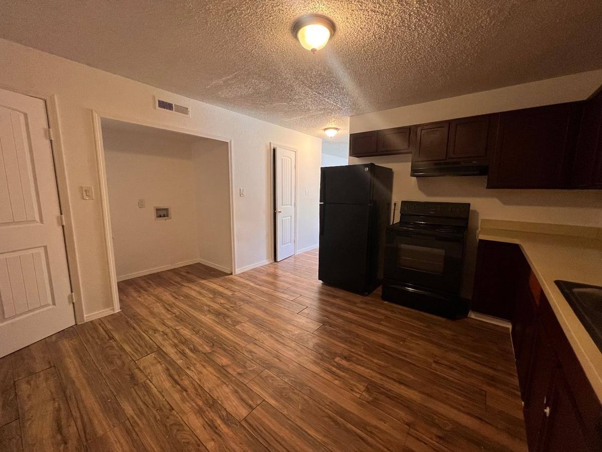 Apartment for rent at 627 Sinclair Dr #1, Norman, OK 73071
