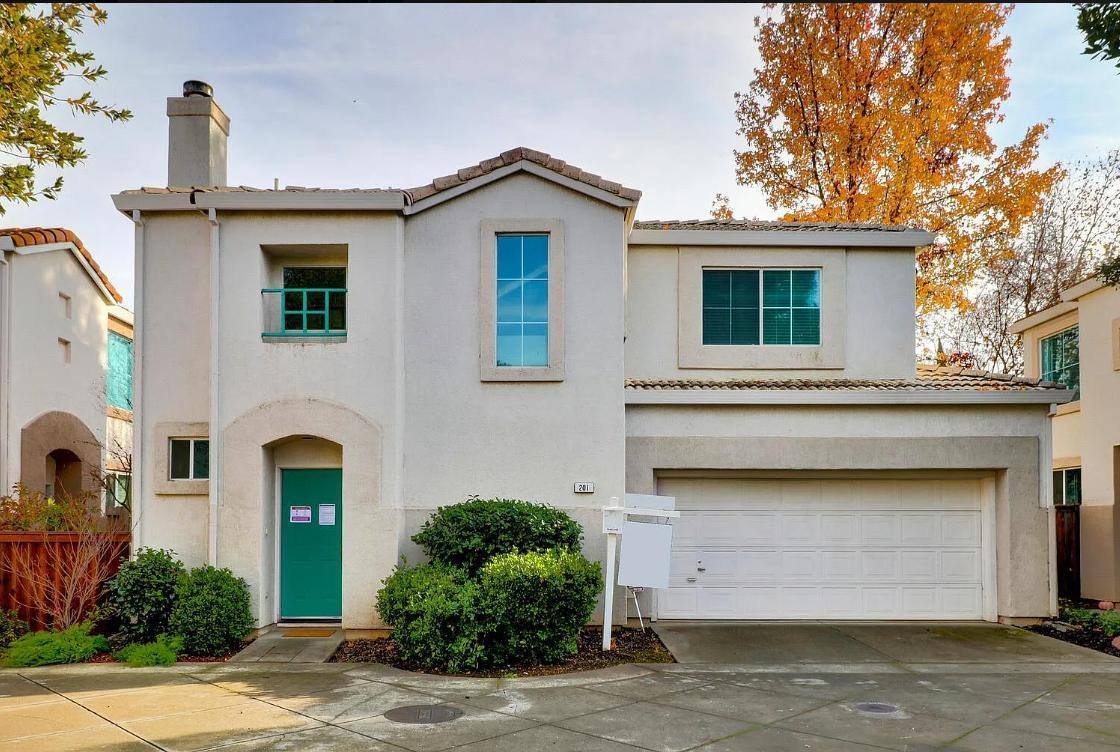 House for rent at Oak Villas, 201 White Oak Court, Folsom, CA 95630