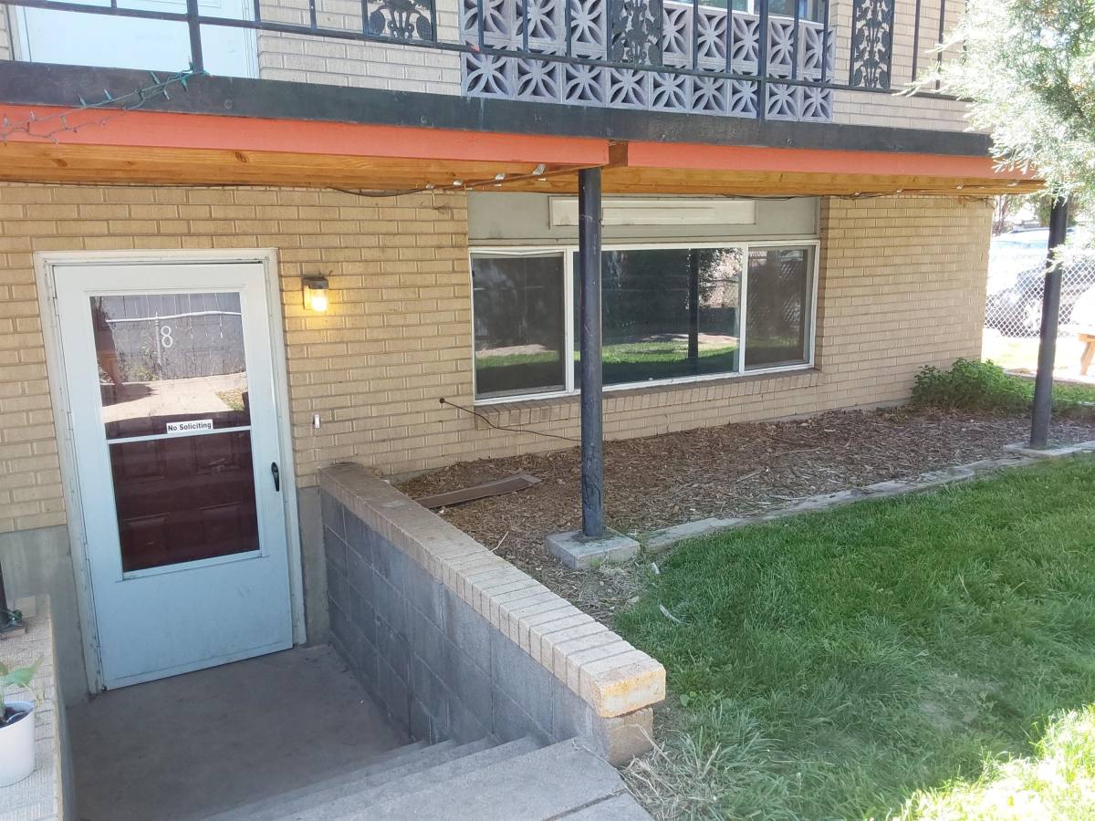 1213 10th St #8, Greeley, CO 80631