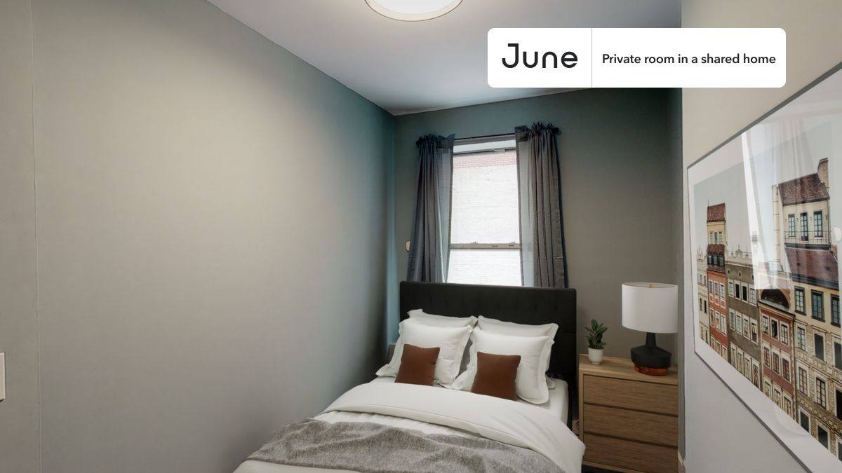 Apartment for rent at 1523 York Ave, New York, NY 10028