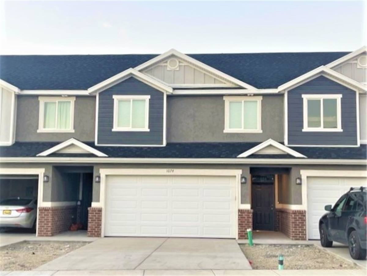Townhouse for rent at 1074 W 1860 S #112, Orem, UT 84058