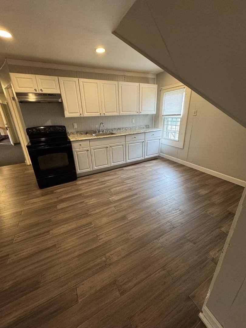 Apartment for rent at 319 Pleasant St #3, New Bedford, MA 02740