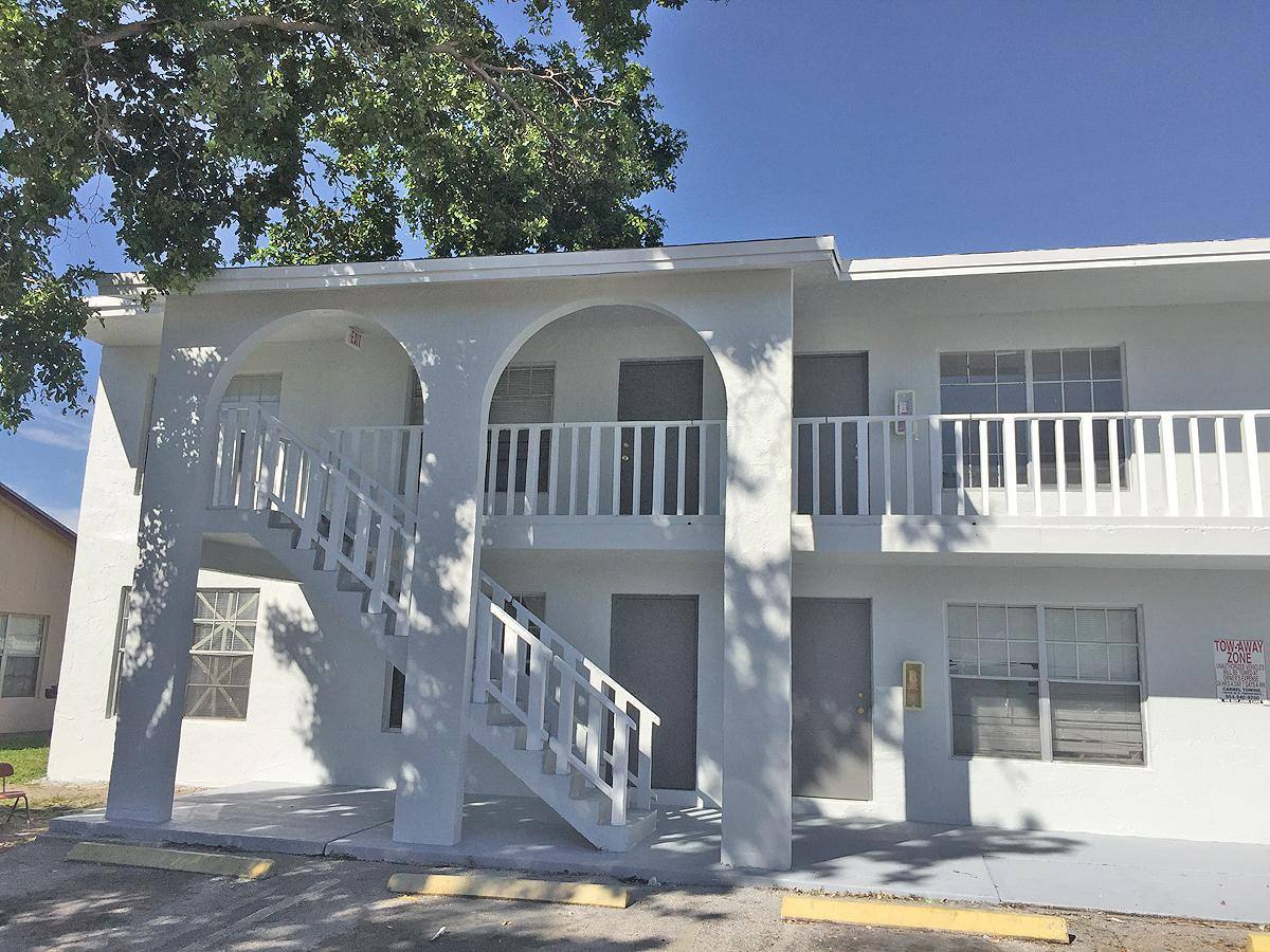 Apartment for rent at 1440 NW 22nd St #2, Fort Lauderdale, FL 33311
