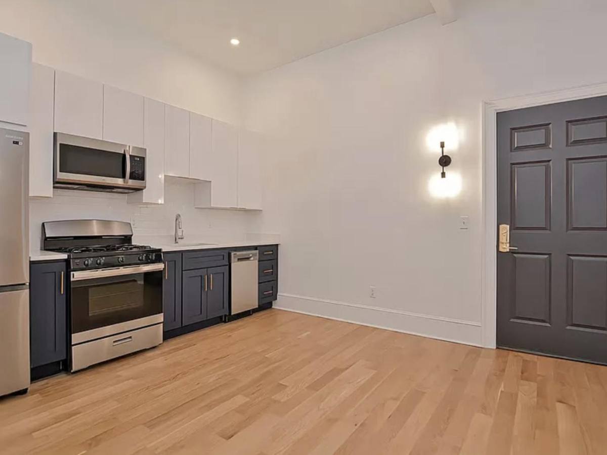House for rent at 244 Weybosset St #203, Providence, RI 02903