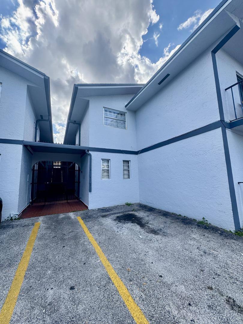 Apartment for rent at 5883 W 26th Ave #5893, Hialeah, FL 33016