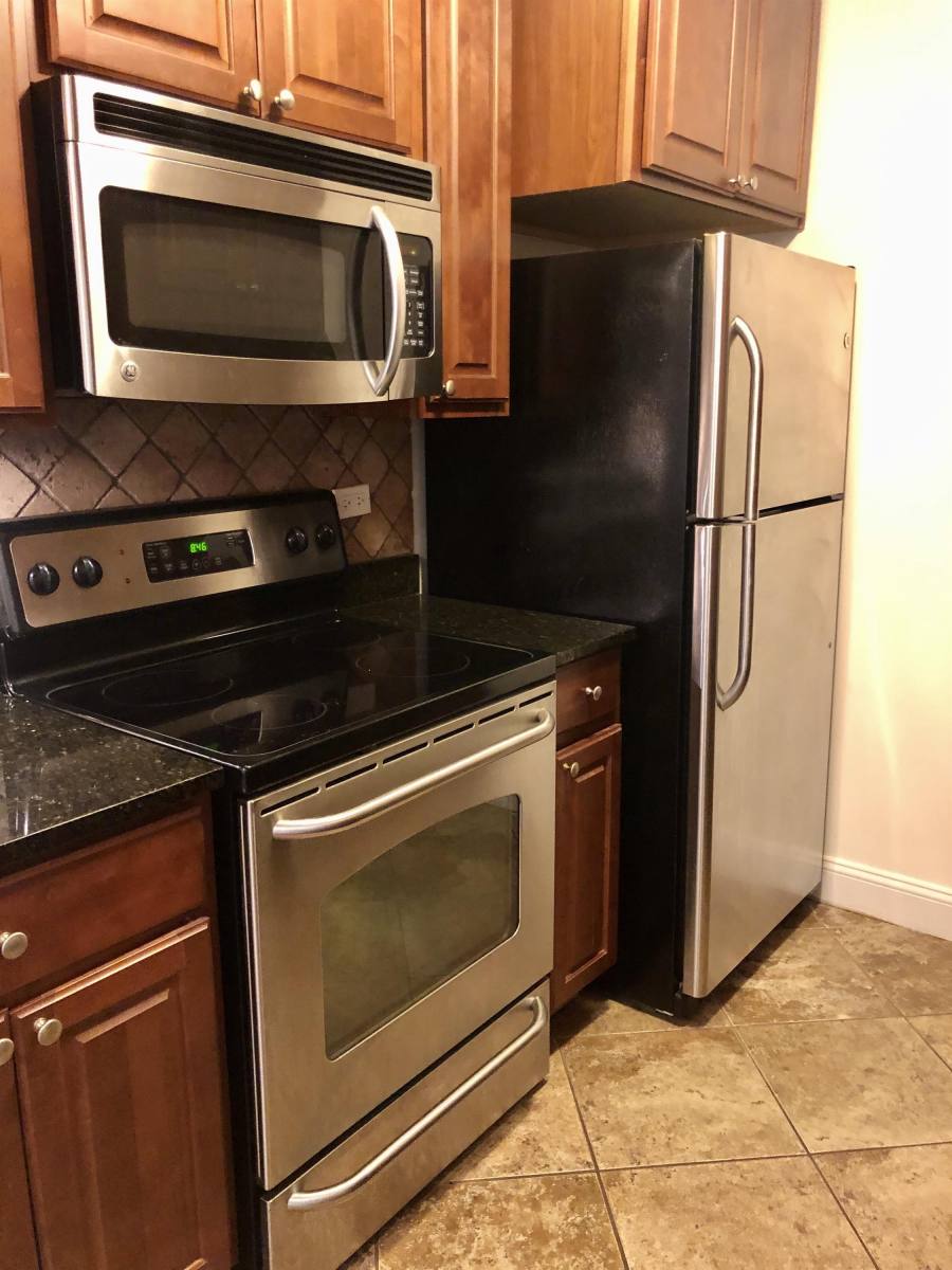 Condo for rent at 1957 S Euclid #210, Berwyn, IL 60402