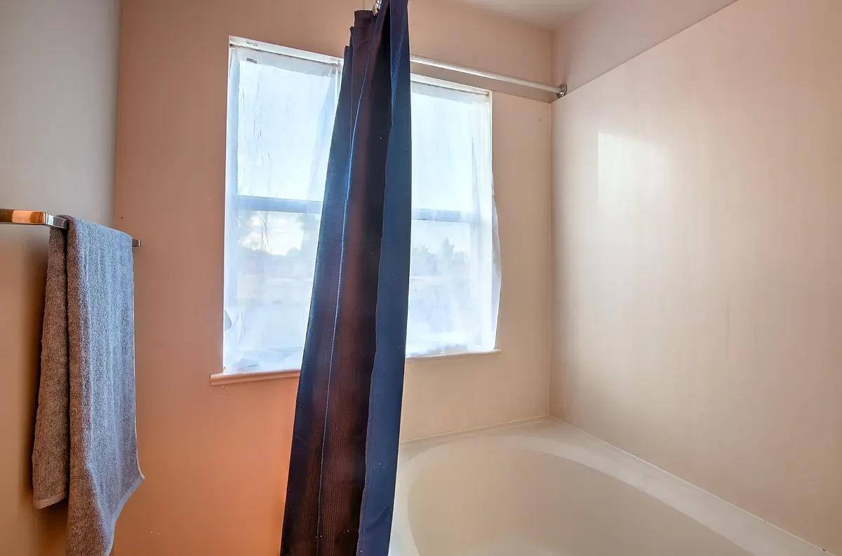 Townhouse for rent at Mission Ridge, 6915 Los Alisos Court NW, Albuquerque, NM 87120
