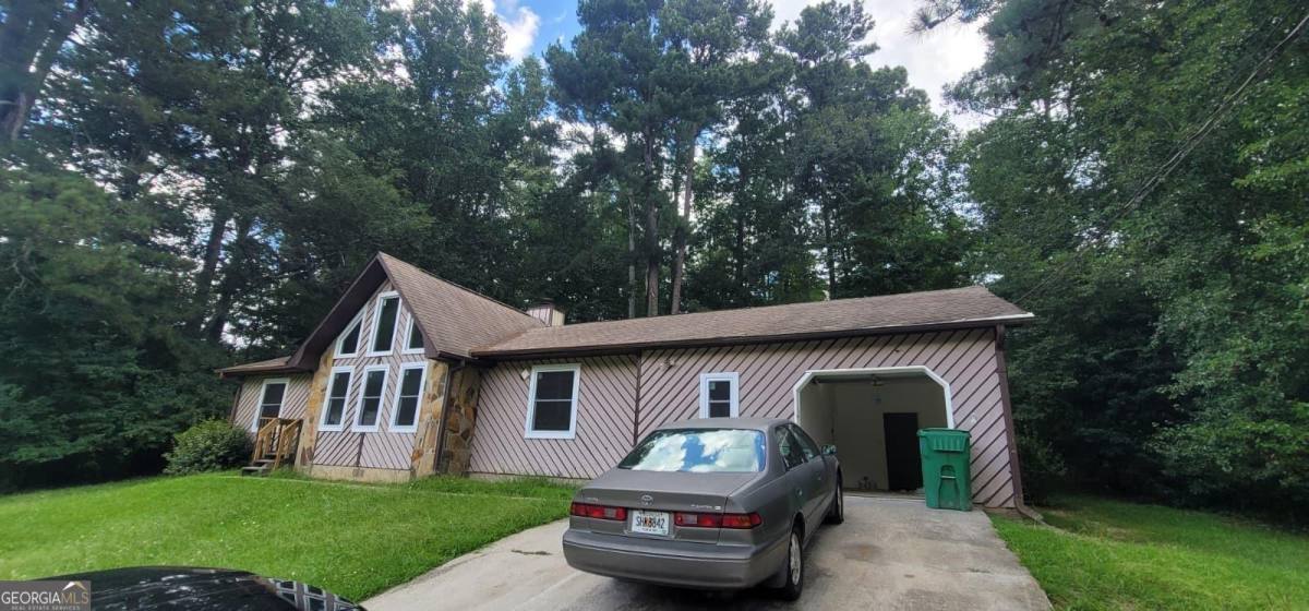 House for rent at 6544 Swift Creek Rd, Lithonia, GA 30058