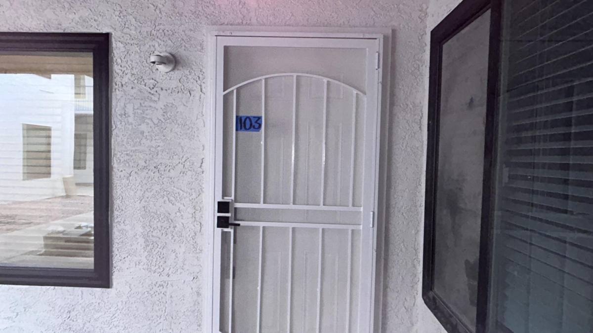 Apartment for rent at Papago Vista, 3738 E McDowell Rd, Phoenix, AZ 85008