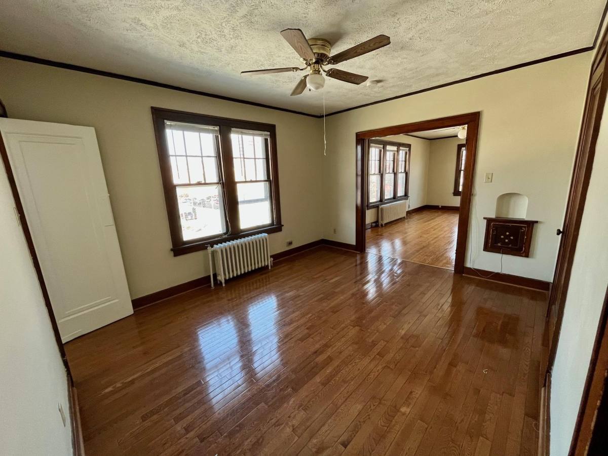 Apartment for rent at 707-709 S 2nd St, Springfield, IL 62704