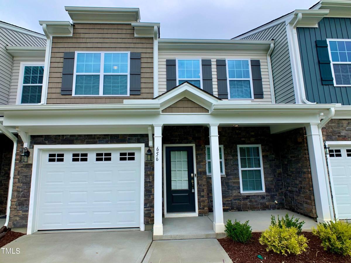Townhouse for rent at 656 Barneswyck Dr, Fuquay Varina, NC 27526