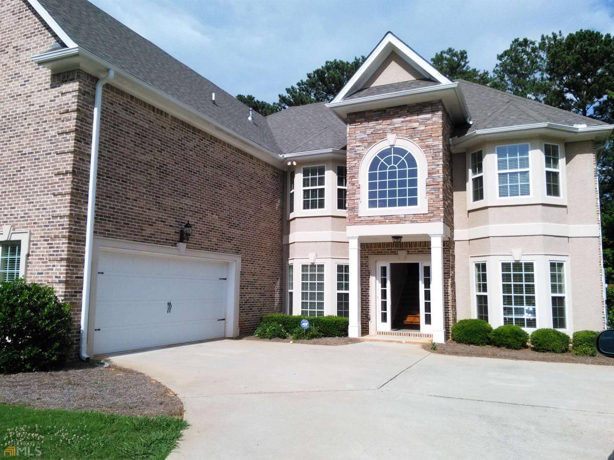 House for rent at 280 Langshire Dr, McDonough, GA 30253