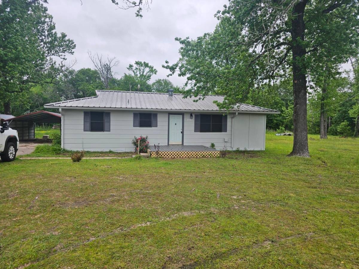 19012 County Rd #4104, Lindale, TX 75771