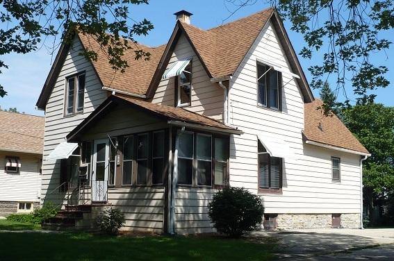 Apartment for rent at 614 S 4th St #2, Dekalb, IL 60115